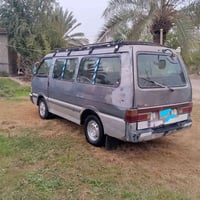 كيا بيستا • ١٩٩٤ • بدون صبغ