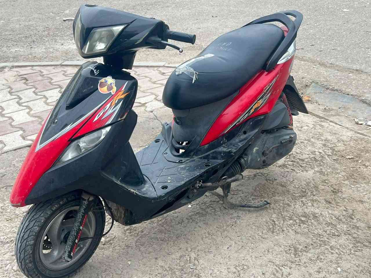 سلام عليكم دراجةالبيع  ثعلب لونين  بلادية الدراجة بيها نقص باس تريشة صفح ٧٠٠ وبيها مجال قليل 
***********
