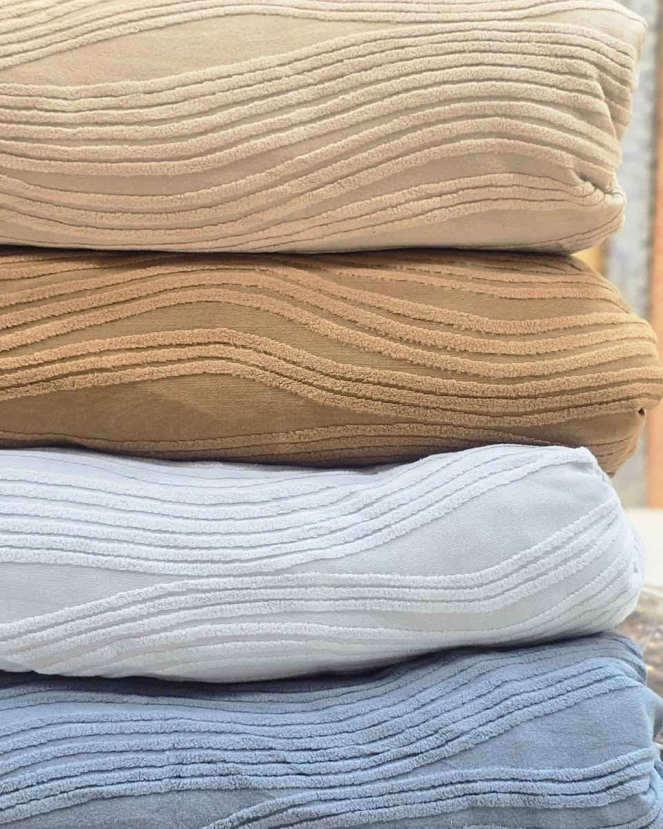 وصل الجديد من ماركه سيدار العالميه 
جديد غلاف تخم قنفات تركي 
تلبيسة تخم ليكرا 
جاكار مقدف 
خامة ثقيل درجة اولى 
المحتويات 10 قطع ( نظام تركي ) 

قنفات ثلاثية عدد 2
قنفات ثنائية عدد 1
قنفات احادية عدد 2
وجوه كوشات عدد 5
للتوصيل كافه محافظات


**إذا كنت صاحب هذا الإعلان وتريد حذفه لأي سبب، رجاءا أرسل رسالة إلى الدعم الفني**