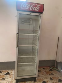 ثلاجة عرض • صانعة ثلج • كياره