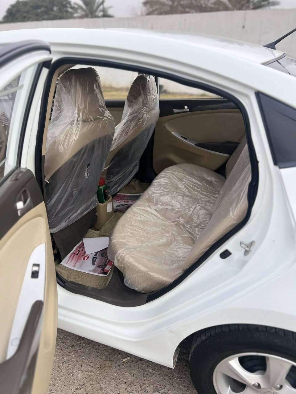 سلام عليكم هـونداي اكسنت 2013 خليجي
السيارة نضيفه كلش ماشيه ١٨٦ مكفوله كفاله عامة 
صدر امامي خلفي جديد
السعر 103 
مكاني بغداد البياع 
***********
