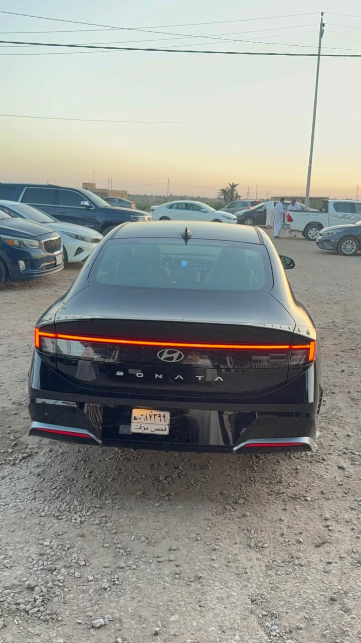 سوناتا 2025 سبورت 
مواصفات بصمه تشغيل وبصمات أبواب 
وكشن كهرباء ورادارات نقطه عمياء 
مرقم شهداء وجاهز 
فقط صبغ بنيد وطرف الجاملغ بدون تبديل 
 السعر 175 
 ترهم مراوس

تليفون *********** السماوا, المثنى
