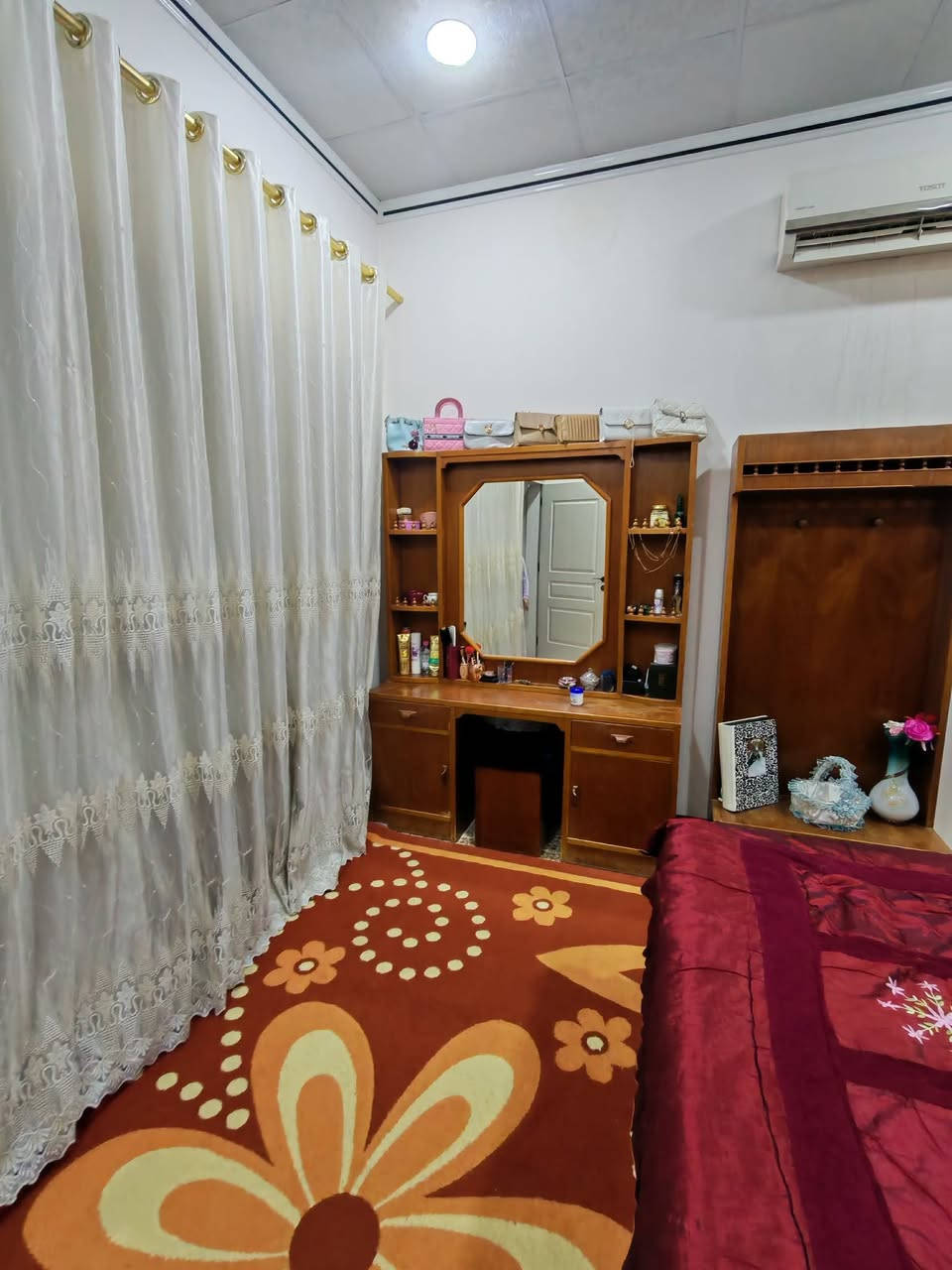 غرفه صاج للبيع ٣٠٠الف وبيها مجال بسيط
الاتصال على الرقم ***********
