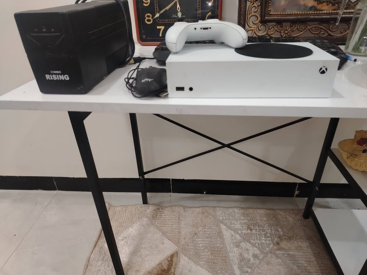 اكس بوكس سيريس اس للبيع مع كيبورد وماوس ويدة وحده و يو بي اس نضافة 100٪ ما مفتوح السعر ٣٥٠ الف فقط المكان بغداد الوشاش
رقمي ***********
