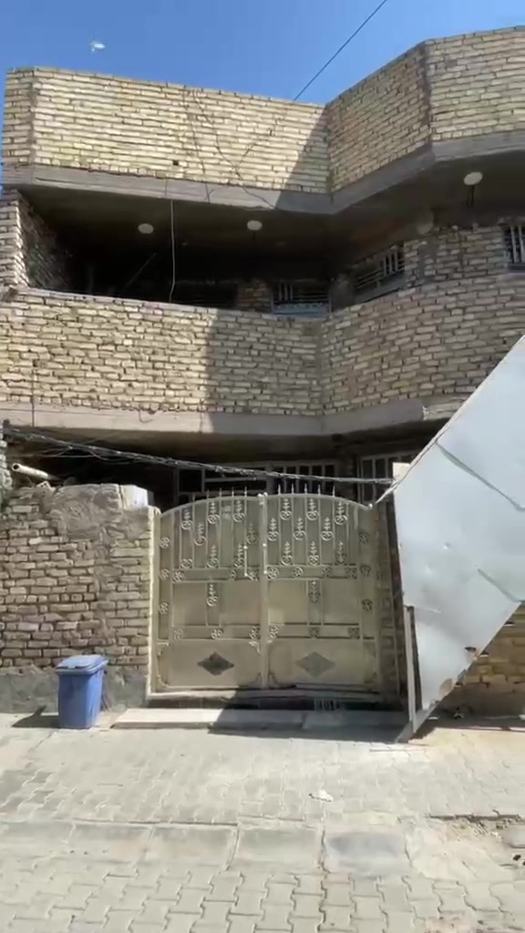 بيت للبيع المساحة ١٠٠ متر
العنوان /الشعلة -قطاع السابع -شارع افران الضياء .
للاستفسار *********** بيه واتساب .
