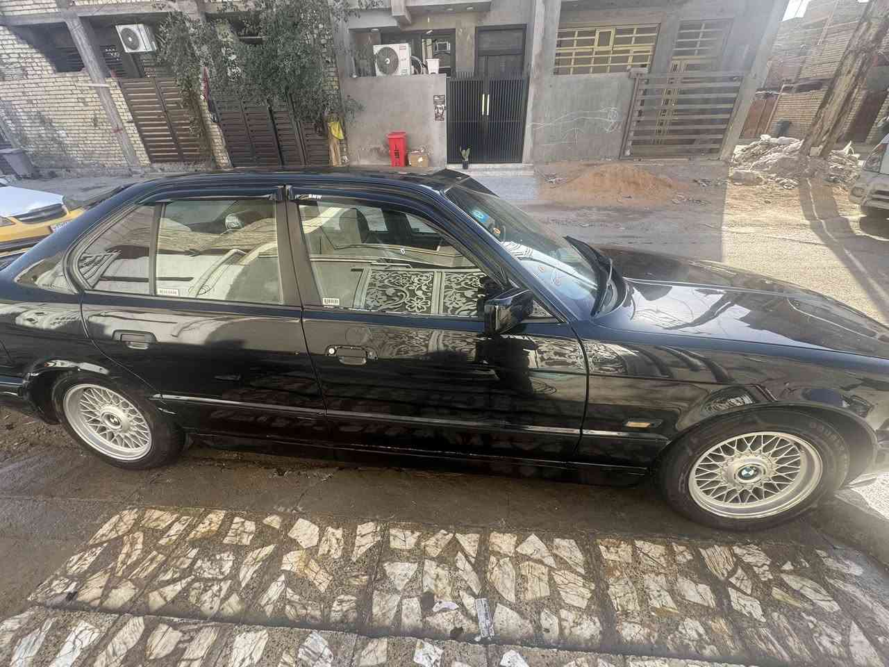 Bmw 520i
موديل 1993 

كهربائيات شغاله

لايت صليب دخاني

رقم بغداد مكاني بغداد تقاطع الدرويش 

السعر 61 ورقه
***********
