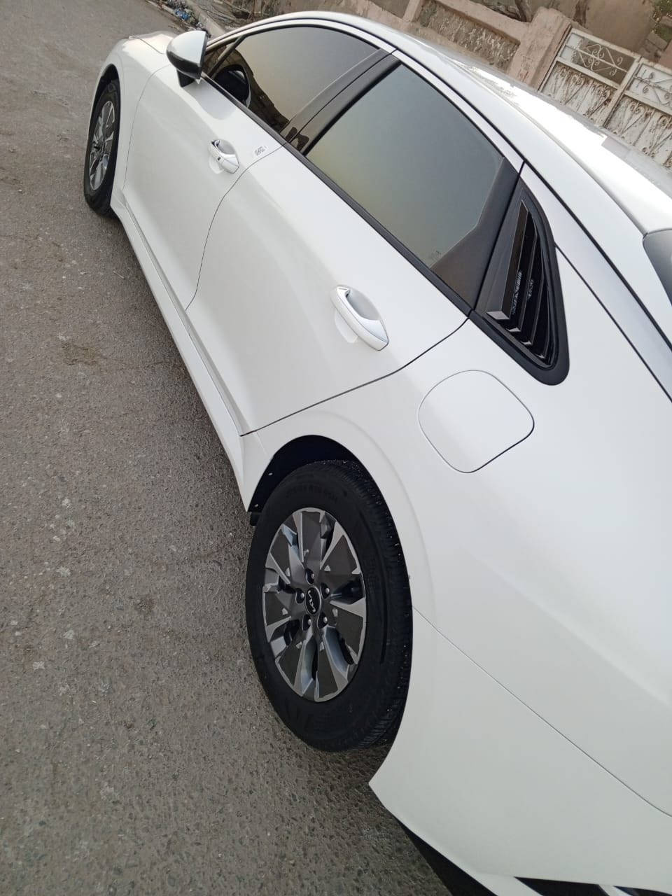 سياره البيع كيفايف هايبرد كهرباء وبانزين بنيد مبدل لايت مبدل سياره كوري مكاني بصره كرمه علي ***********
