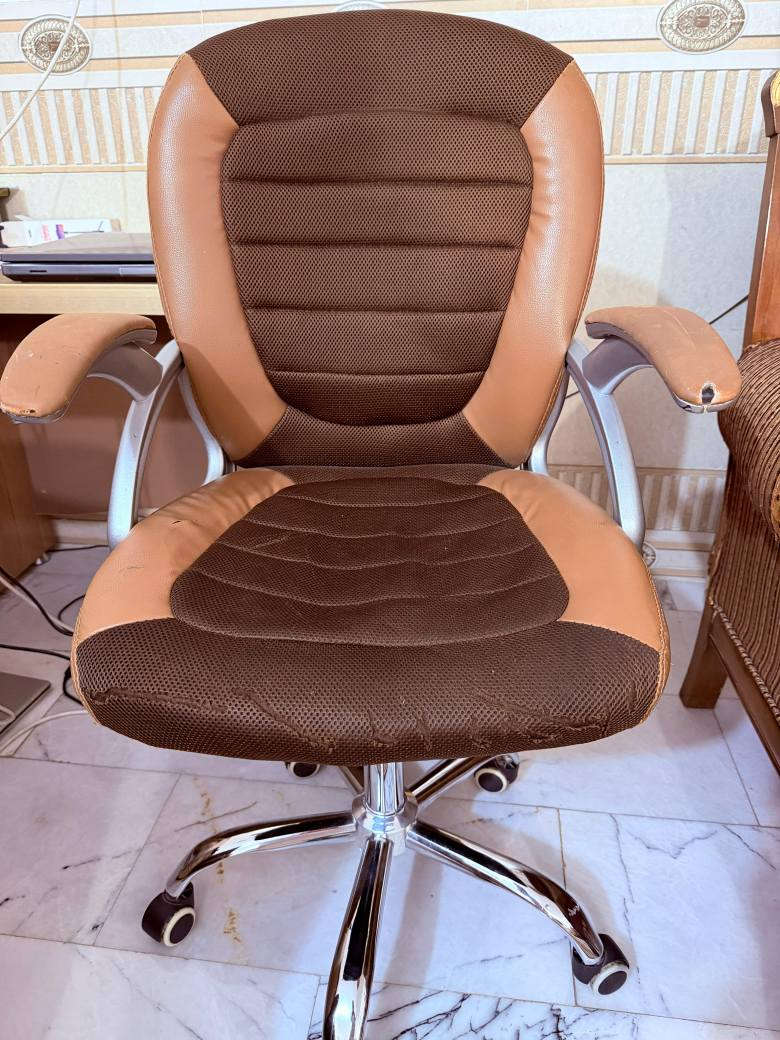 سلام عليكم اخوان ... عندي هذني الغراض للبيع 
تخم قنفات ١٠ نفرات
وزوالي ثنين قياس ٢.٥ ×٣.٥(وحده منهن بيهه جويه صغيره)
مايكروويف سلفر كريست
كرسي مكتبي 
مكتب
طبلات ( وحده جبيره و ٤ صغار ) النجف, العراق


**إذا كنت صاحب هذا الإعلان وتريد حذفه لأي سبب، رجاءا أرسل رسالة إلى الدعم الفني**