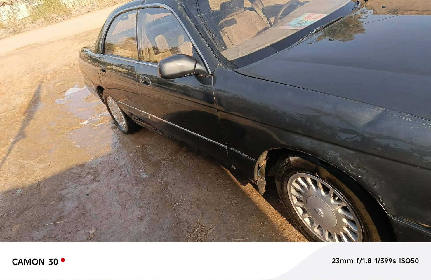 السلام عليكم ورحمه الله وبركاته بطه أصولي رقم انبار مشروع السعر ٣٣ ورقه بيه مجال قليل وطني مفكول من الكصه والنقل تراهم للمراوس حسب القناعه والعيب الشرعي اخوان اني مكلف بلنشر هذا رقم صاحب السياره ***********
