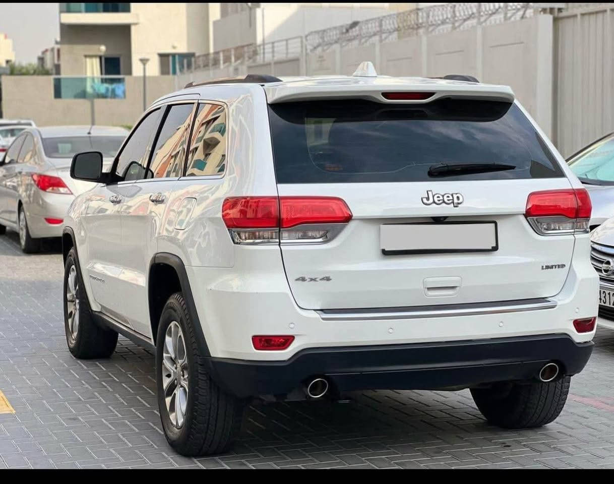 Jeep  لمتد 2014
وارد خليجي فوله
دوبيه
ساغه براوه نيه
كفالته لصبغ وبراوه وحادث
سعري  120 $
قره هنجير كركوك
*********** واتساب
