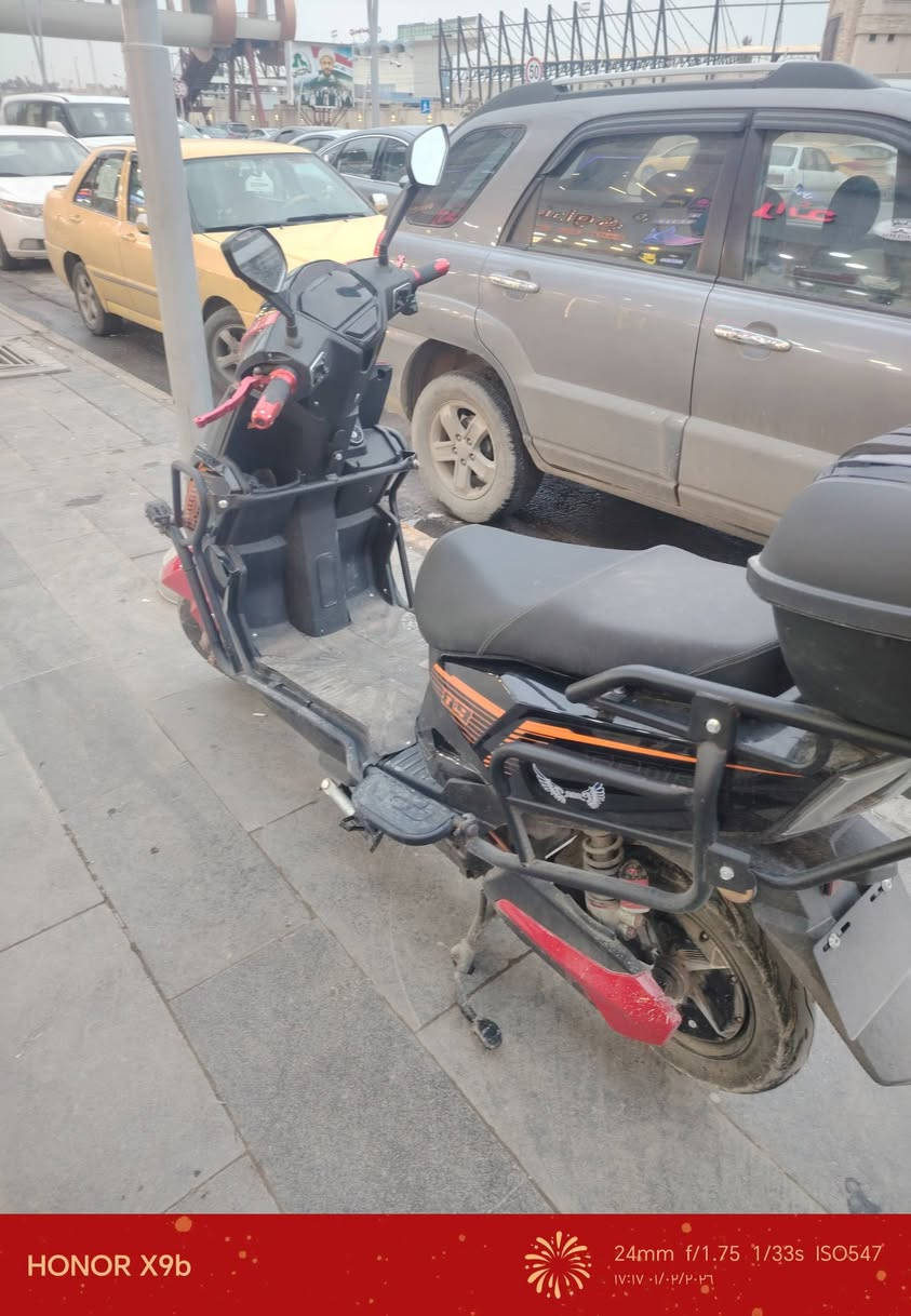 السعر 700,000 وبين مجال صار لي شهرين من اخرته ***********
