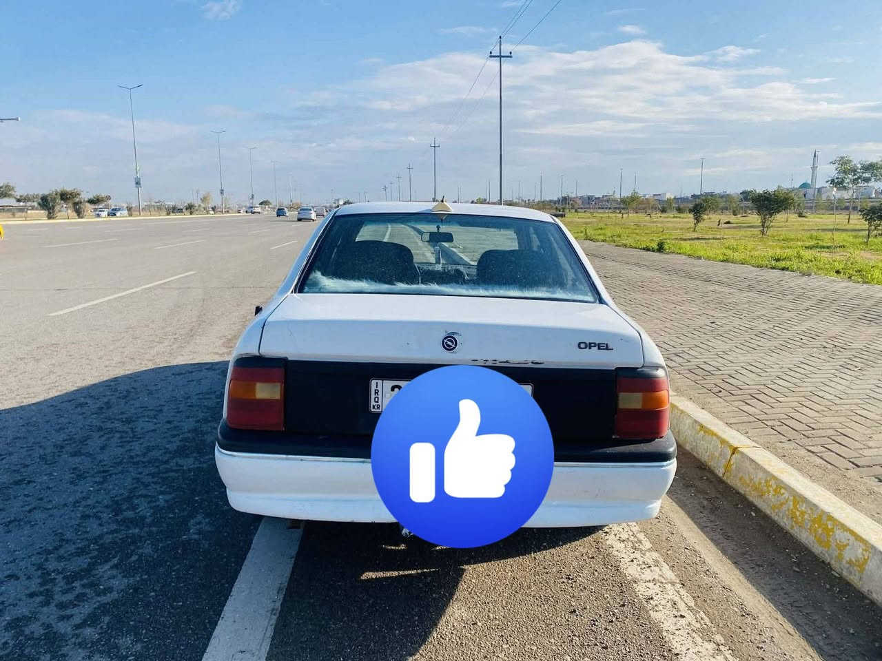 اؤبل فكتره ٩٣ سياره جاهزه على خير حبايه كير محرك بل شرط رقم
أربيل الجديد بسمنه دفتر بانزين بيه
تخم تاير سياره حلوه بالعافيه على ياخذه
السعر ٤٠ وبيه مجال ***********
