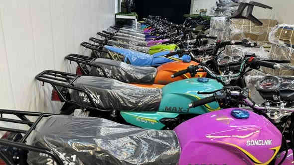 ضمان صيانة بالمكينه سنه كاملة افضل ضمان بالعراق عدنه
سعر النقد 1,025,000
سعر القسط 1,325,000
العنوان بغداد البنوك مقابل نادي النفط 
يوجد توصيل لكل المحافظات 
‭0773 160 4138‬
