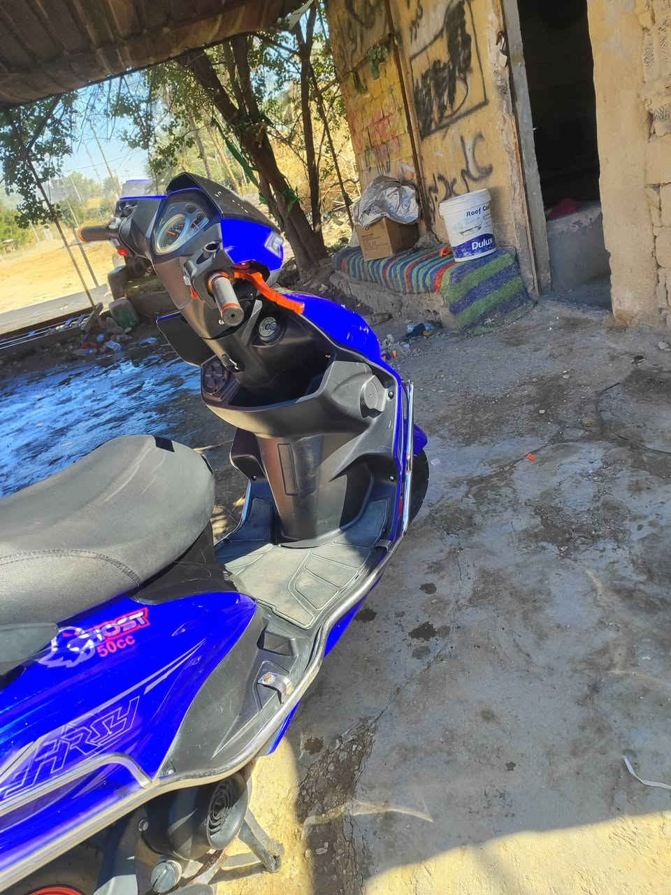 للبيع دراجه اف ار اس (ام عيون)  محرك ياباني 
دراجه ممفتوحه ابد وبعدهه جديده 
السعر 650 المكان المحاويل 
***********
