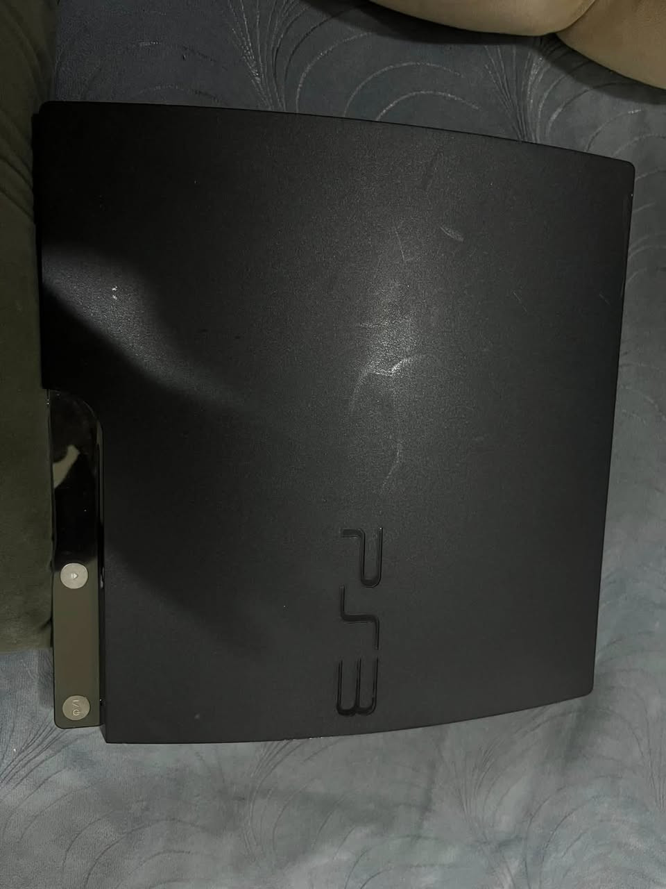 PS3 للبيع سعره ١٢٠ جهاز ممفتوح وحيل
نضيف 
مكاني ايسر حي السماح


**إذا كنت صاحب هذا الإعلان وتريد حذفه لأي سبب، رجاءا أرسل رسالة إلى الدعم الفني**