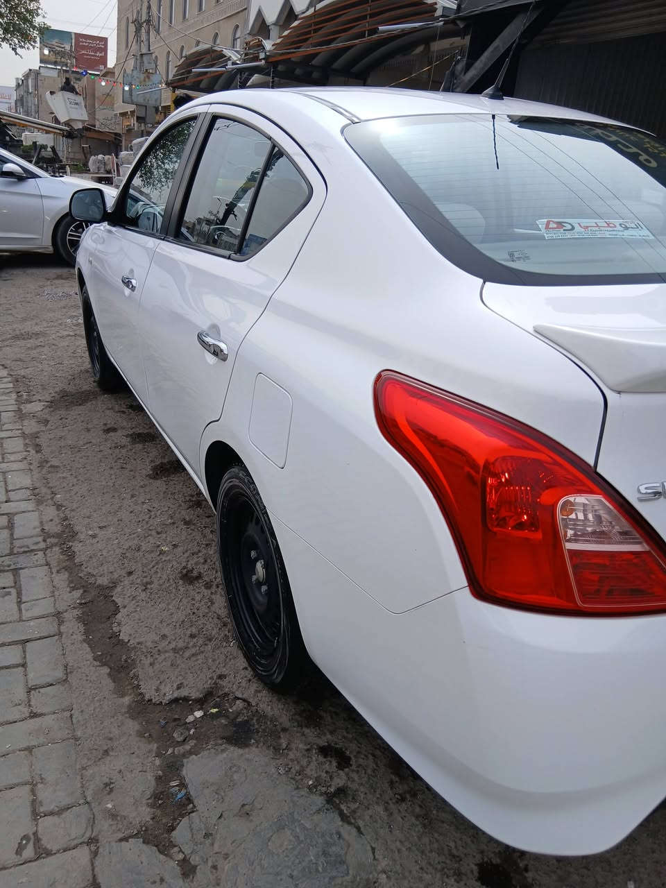 نيسان سني هندي الأصلي
موديل 2024 
رقم  دولي بغداد بأسمي 
داخلة هزة جديدة 
تحويل ثاني يوم 
السيارة مكفولة كفالة عامة 
ماشية 27 
السعر : 125
السيارة جديدة بمعنى الكلمة 
السبير ما نازل 
العنوان : بغداد_الدورة_ابوطيارة 
رقم الهاتف : ***********
