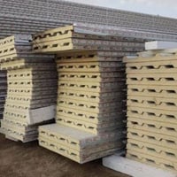 ساندويج بنل • ٤ ونص متر • ١٦ قطعة