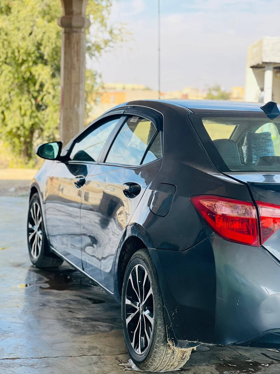 كورلا 2017 SE وارد أمريكي ترايك لمكة لون نفطي 
الضرر قطعتين بنيد حار وجاملق بارد معدل مابيها تبديل  تحكم ستيرن محرك وگير وشاصي شرط النضافة السعر 145 للاستفسار ***********
