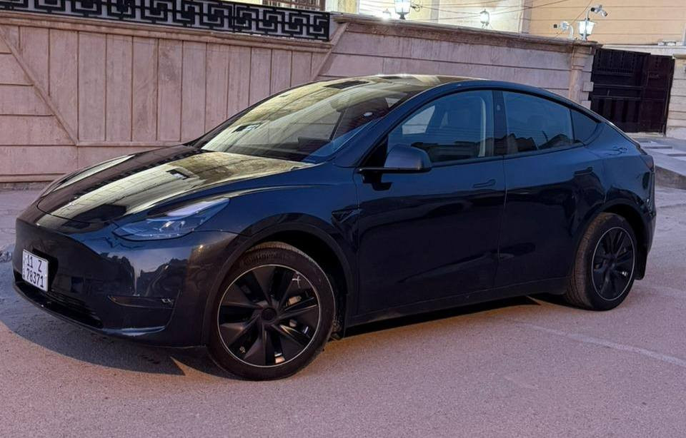 تسلا مودل واي موديل 2024  لونج رينج 
دبل ماطور اون لاين
السيارة ماشية 7000 مايل فقط 
بعدة بحالة الزيرو ضرر السيارة مرفق
بلصور بسيط جدا

💎 ســعــر ✅ ::  الــرد تلقائي 📮

الضرر تبديل باب خلف السائق  
مع بارد بسيط بالجاملغ الخلفي 
سيارة رقم كامل بغداد تحويل مباشر
مكان السيارة بغداد 

رقم صاحب سيارة ::::- *********** بي واتساب
