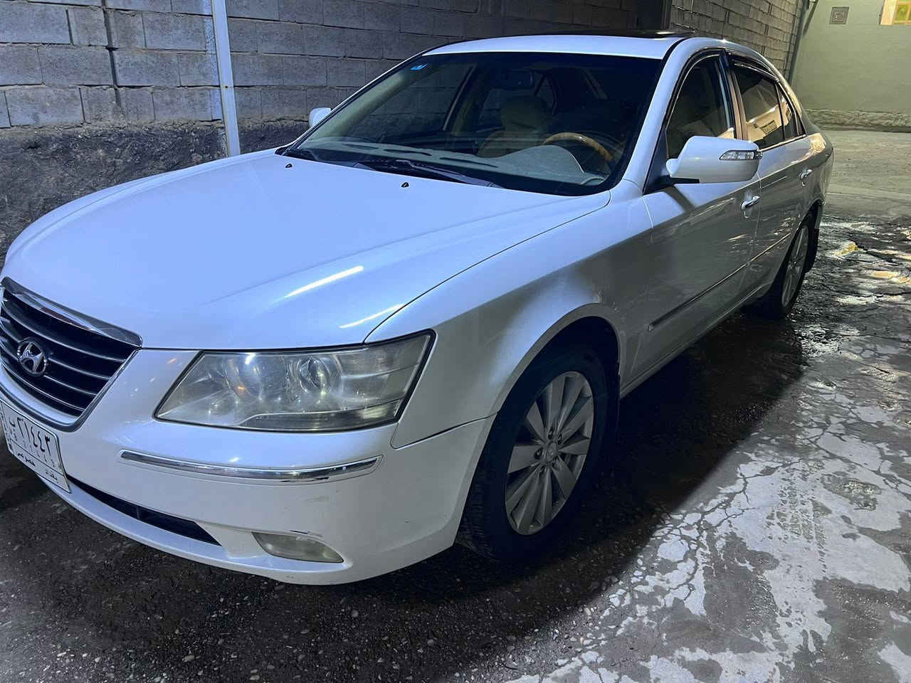 السلام عليكم للبيع سوناتا مقدس 2009 كفاله عامه فول موصفات كشنين كهرباء ستيرن صاج شركه الكاصط سياره ما جناي 2400 5 كير 4 دسك ويل 17 شركه كفاله عامه من كلشي العنوان الرمادي الورار *********** / *********** السعر 147 وبيها مجال قليل
