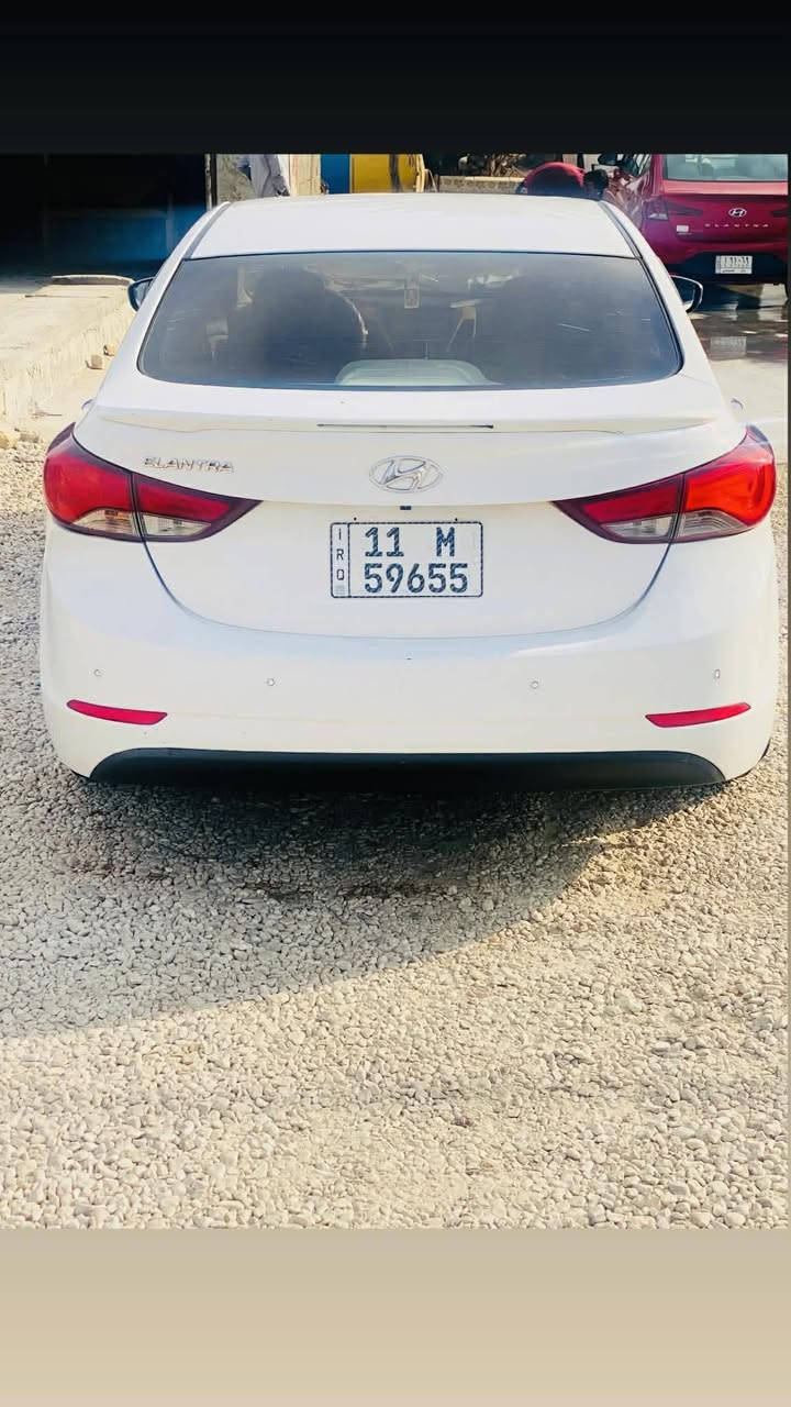 النترا موديل 16 رقم بغداد
ماشيه170
تحويل مباشر 
سياره كفاله عامه خليجيه  فول ماعده لبصمه 
السعر 142 وبيها مجال 
مكلف بالنشر رقم الهاتف
***********
