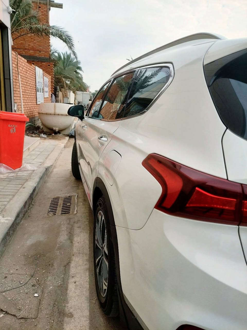 السلام عليكم رمضان كريم ع الجميع 
سنتافيا خليجي مديل 2019 رقم اربيل سنويه لحد 2030 محرك سته 6 ماشيه 80 وقابله للزياده ستعمال شخصي تبريد ثلاث قطع  نص فول سبعه 7 راكب سيارة مكفوله من الحادث او العيب الشرعي  عدة الداعميه الخلفيه بيه طخه صارت وسويته البدي نضيف بيه فقط صدع حصو بالباب زغيره سيارة نضيفه ومانقصه برغي تجي تشوف وتقتنع مكاني البصرة  السعر المطلوب 250 ورقه الي يفيده السعر اهلا وسهلا الي ما يفيده يكب اسم من اسماء الله الحسني وشكر رقم صاحب السيارة ***********
