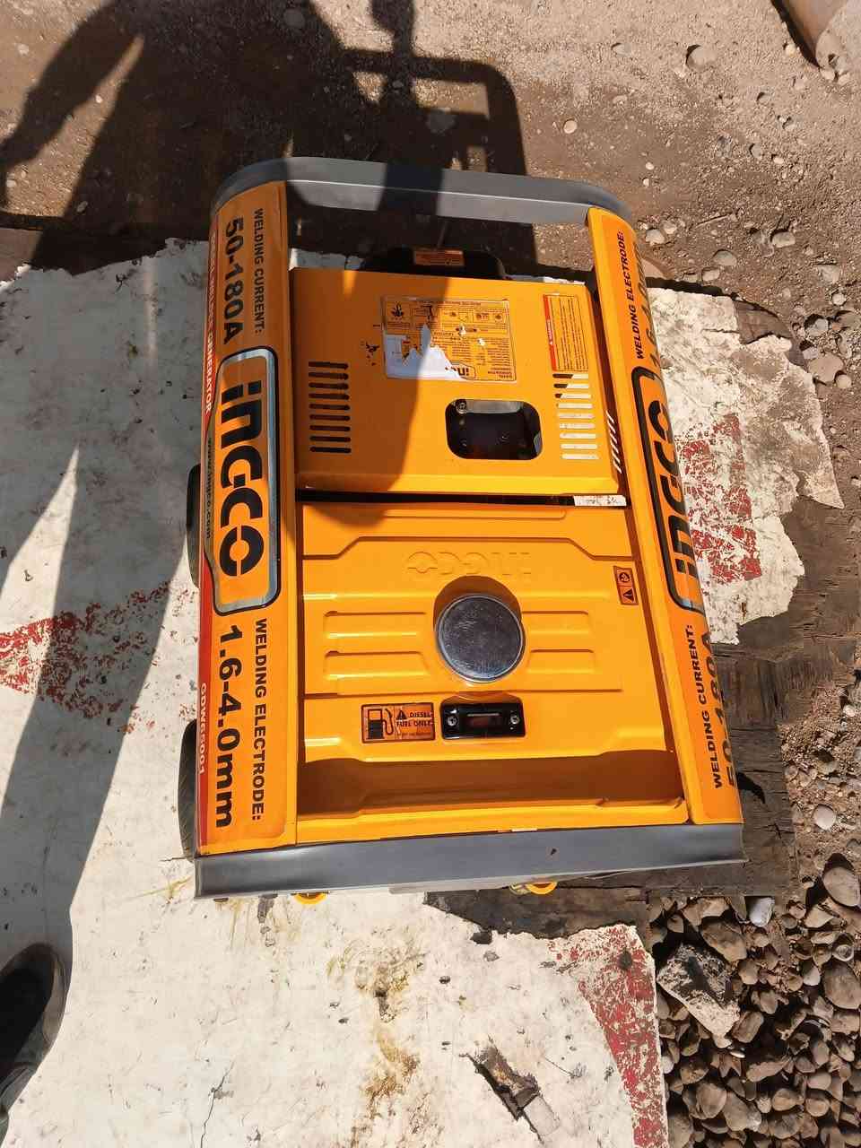 سلام عليكم للبيع سعر 800وبي مجال
***********
