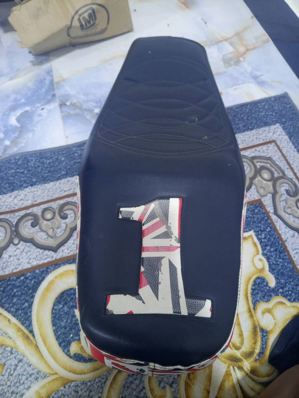 السلام عليكم كشن تفصال رقم واحد دبل قاعده شرط الثقيل للبيع بعده جديد وقاعدته جديده ما بيه زنجار سعر 35 قفل بدون مداهر مشتري ب 45 يومين وفتحته رقمي 
***********
