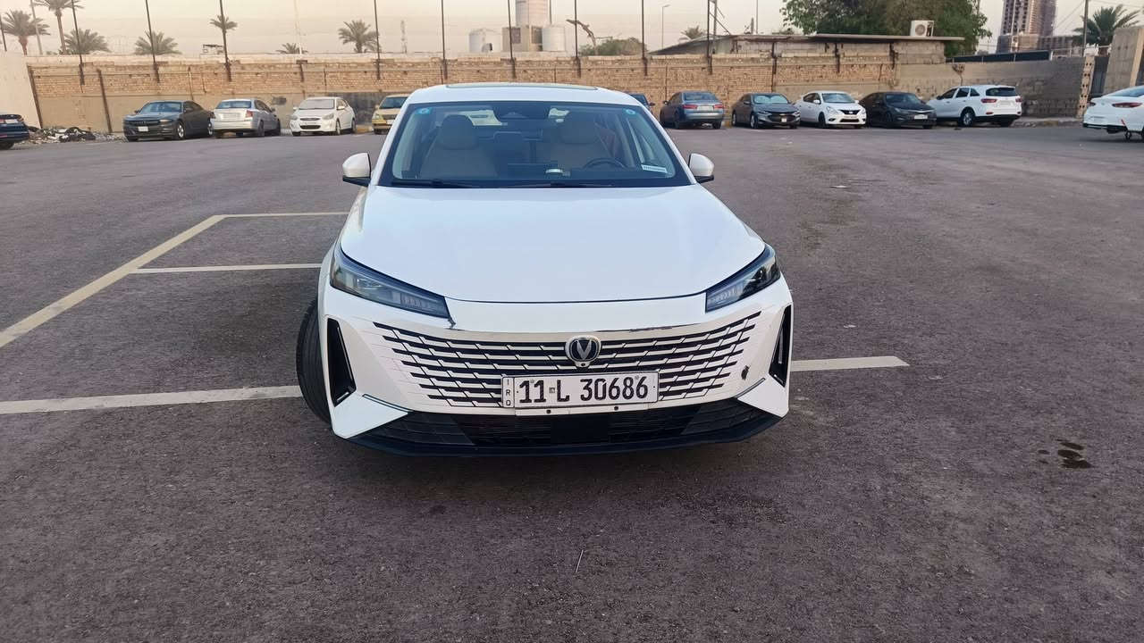 السلام عليكم
شانجان ايدو بلص 2025 
ماشية 47000
محرك 1500 تيربو 
معروفة مواصفاتها 
بدون حادث او صبغ بعدهي بضمان وكاله البخيت 
السعر 145 $ 
بغداد الغزالية ***********
