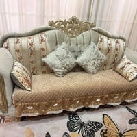 تخم ملكي يتكون من اربع قطع . يحمل عشر نفرات .تخم من سفان نظيف كلش للاس...