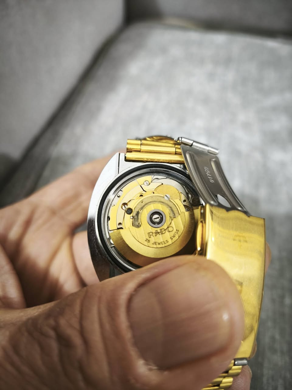 السلام عليكم..
رادو دايستر اوتماتيك سويسري نظافه تامه كالجديد مع العلبه
القطر ٣٦--٤٢
السعر ٣٢٠ دولار


**إذا كنت صاحب هذا الإعلان وتريد حذفه لأي سبب، رجاءا أرسل رسالة إلى الدعم الفني**