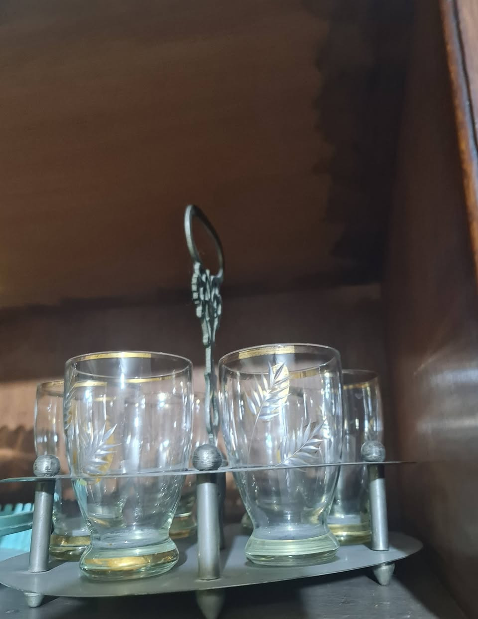 انتيكات قديمه جدا للبيع بغداد الصينيه مع الكلاصات عمرهه اكثر من ٥٠سنه ب٢٥ والدورق القطعه ب١٥ الوحدة قفل


**إذا كنت صاحب هذا الإعلان وتريد حذفه لأي سبب، رجاءا أرسل رسالة إلى الدعم الفني**