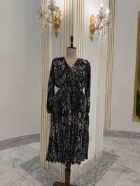 شيفون عالي • أكمام طويلة • مقاسات ٣٨-٥٢