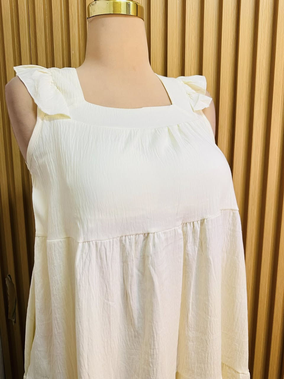 #10الف فقط ❤️‍🔥🤭
شلحه نسائي بناتي 
خامه كلنس بارد صيفي ممتاز 
قياس فري سايز يلبس من وزن 40 الى وزن 75 

للحجز والاستفسار يرجى مراسله الصفحه
رقم هاتف واتساب ***********
توصيل بسماية 1000
بغداد 5000
محافضات 6000
يوجد دفع عن طريق الماستر كارد ✅💵
