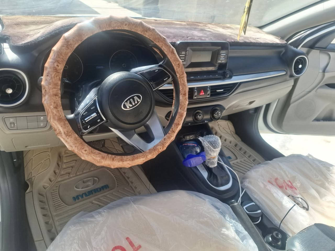 كيا سيراتو خليجي رقم اربيل مكينه 1600 موديل-2019. كفاله عامه بيه كارت فقط والباقي كفاله مكان السياره واسط السعر 147.   __***********
