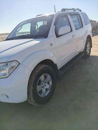 ٢٠٠٧ • محرك ٤٠٠٠ • ٧ راكب