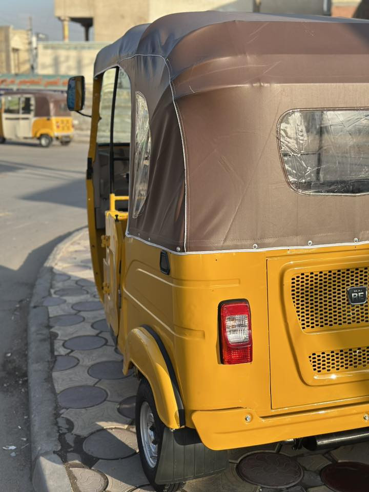 سلام عليكم تكتك البيع موديل 21 مرقمه العنوان بغداد البياع هاذه رقمي ***********
