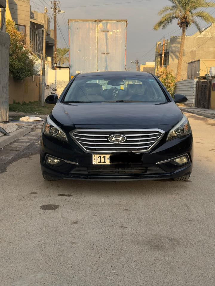 السلام عليكم سوناتا 2016 وارد امريكي ضرر بابين الساق والخلفي مكينه 2400 جي تي اي مكينه كير كلهه مكفول سياره بعدهه جديده تبريد ثلج ❄️تدفئه باتري جديد تخم تاير جديد ويل كب ماشيه السياره150 الف ميل  
 السياره رقم بغداد الجديد سنويه تسقط 2027 مكان السياره بغداد السعر120 ورقه وبيهه مجال للستفسار *********** الرقم بي واتساب
المواصفات :
1_شاشه كبيره : 
2_كامره خلفيه:
3_تحكمات ستيرن جهتين :
4_نظام ترحيب :
5_  3 انضمه قياده:
6_ايكو اسبورت وعادي:
7_مانع انزلاق :
8_لايت LED :
9 _ شاشه اعطال :
10 _كير 6 نمر :
