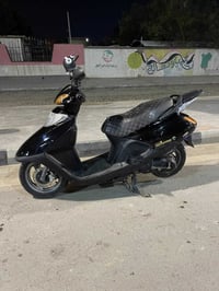 شباب دراجة سبيسي ياباني دراجة حلوة وناعمة نقصهة بس دبلات امامية يتبدلن...