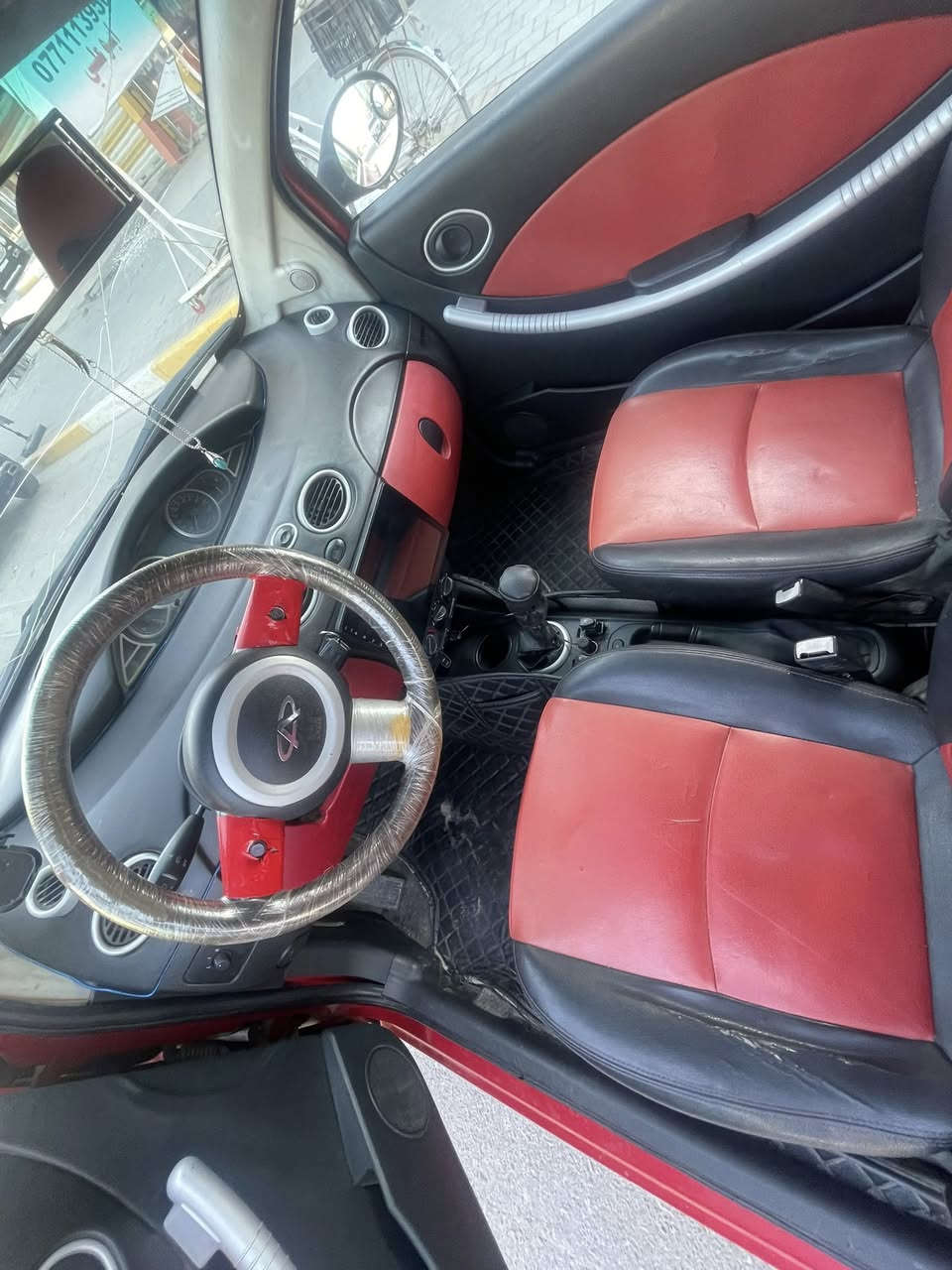 سياره كيو مني سبورت نظام رياضي موديل ٢٠١١
داخله هزه جديده تحويل مباشر راعي السياره موجود  
سياره كيرها ؏ــادي و اوتماتيك 
ماتصرف بانزين ابد 

سياره نظيفه نقصها فقط صبغ و شغلات بسيطه و ترجع زيرو  سعرها ٣٧ و بيها مجال 

عنوان السياره / الشعب 
رقم التواصل / *********** 
مستعجل ؏ بيعتها
