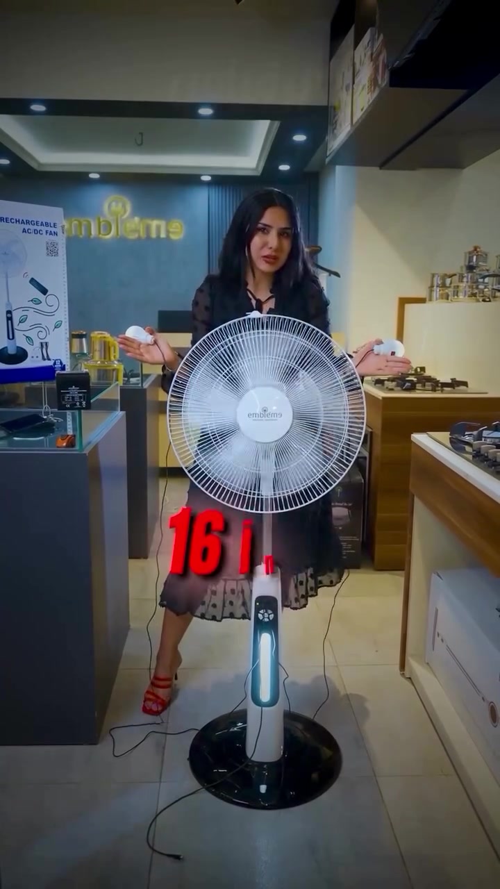 🔥 لا تخلي الحر يوقف يومك بعد اليوم!  
مروحة عمودية شحن 18 إنج من امبليوم ❄️⚡

✅ تبريد قوي مع 9 سرعات  
✅ تشتغل ساعات طويلة وقت انقطاع الكهرباء  
✅ ريموت + مؤقت + إضاءة LED ليلية  
✅ منفذ USB للشحن  
✅ ارتفاع قابل للتعديل ورأس دوار لتوزيع الهواء بكل الاتجاهات  
✅ ضمان سنة كاملة 👌

راحة، تبريد، وإنارة… كلها بجهاز واحد 🔋🔥

#مروحة_شحن #مراوح_امبليوم #تبريد #العراق  #اجهزة


**إذا كنت صاحب هذا الإعلان وتريد حذفه لأي سبب، رجاءا أرسل رسالة إلى الدعم الفني**