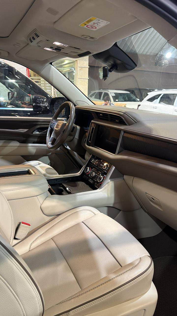 جي إم سي يوكن دينالي 2024 –  وكالة المنصور 
 2024 GMC Yukon Denali – 
  

•   🛣️  المسافة المقطوعة    -   20 الف كيلو 

------------------------------------------------------------ 
        

✅ المواصفات :

• الموديل: 2024 Denali
• الحالة:مستخدم  / وكالة المنصور ✅
• المحرك: 8 سلندر 6200 CC V8 ⚡ (قوة وأداء استثنائي)
• ناقل حركة: أوتوماتيك – 10 سرعات
• نظام الدفع: 4x4 ذكي
• الجنوط: 22 إنش أصلية فاخرة 🛞
• مقاعد جلد فاخر مع تبريد وتدفئة + تحكم كهربائي كامل 🛋️
• شاشة وسطية كبيرة مع Apple CarPlay & Android Auto 📱
• نظام صوتي Bose فاخر 🎶
• فتحة سقف بانورامية واسعة 🌌
• مقاعد 3 صفوف تتسع لغاية 8 ركاب براحة كاملة 👨‍👩‍👧‍👦
• شاشة عدادات رقمية 12 إنش + شاشة للركاب الخلفيين 🎥
• كاميرات 360 درجة + حساسات أمامية وخلفية 📸
• أنظمة أمان متطورة: تنبيه تصادم – مساعد البقاء بالمسار – مثبت سرعة ذكي 🛡️
• تشغيل عن بُعد + دخول ذكي + تشغيل بالزر 🔑
• إنارة LED كاملة مع تصميم مميز 💡
✨ ال يوكن دينالي 2024 هو رمز القوة والفخامة الأمريكية، سيارة للطرق الطويلة والرحلات العائلية والظهور المميز.
 

#*********** حلة, بابل
