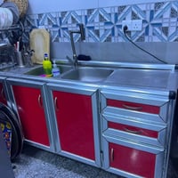 غراض للبيع كاونتر مترين  طباخ  العنوان كراده داخل 07836286888