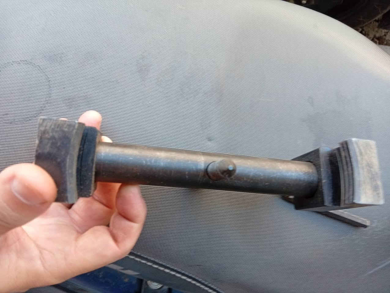 سلام عليكم فخة بولي صنع تايون جيد عمل سعر ٣٠عراقي بغداد ***********
