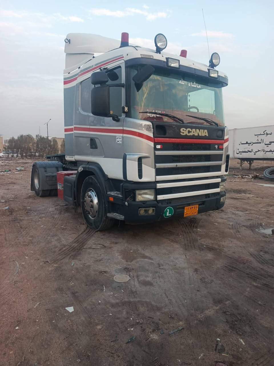 سكانيه ٢٠٠٣ سياره جديده كله عل لبلاد مكفوله 
مكين ٨ انجكتر كير كوبره تبريد تفئه رقم شمالي بسم شركه مكلف بل نشر *********** مكان بصره
