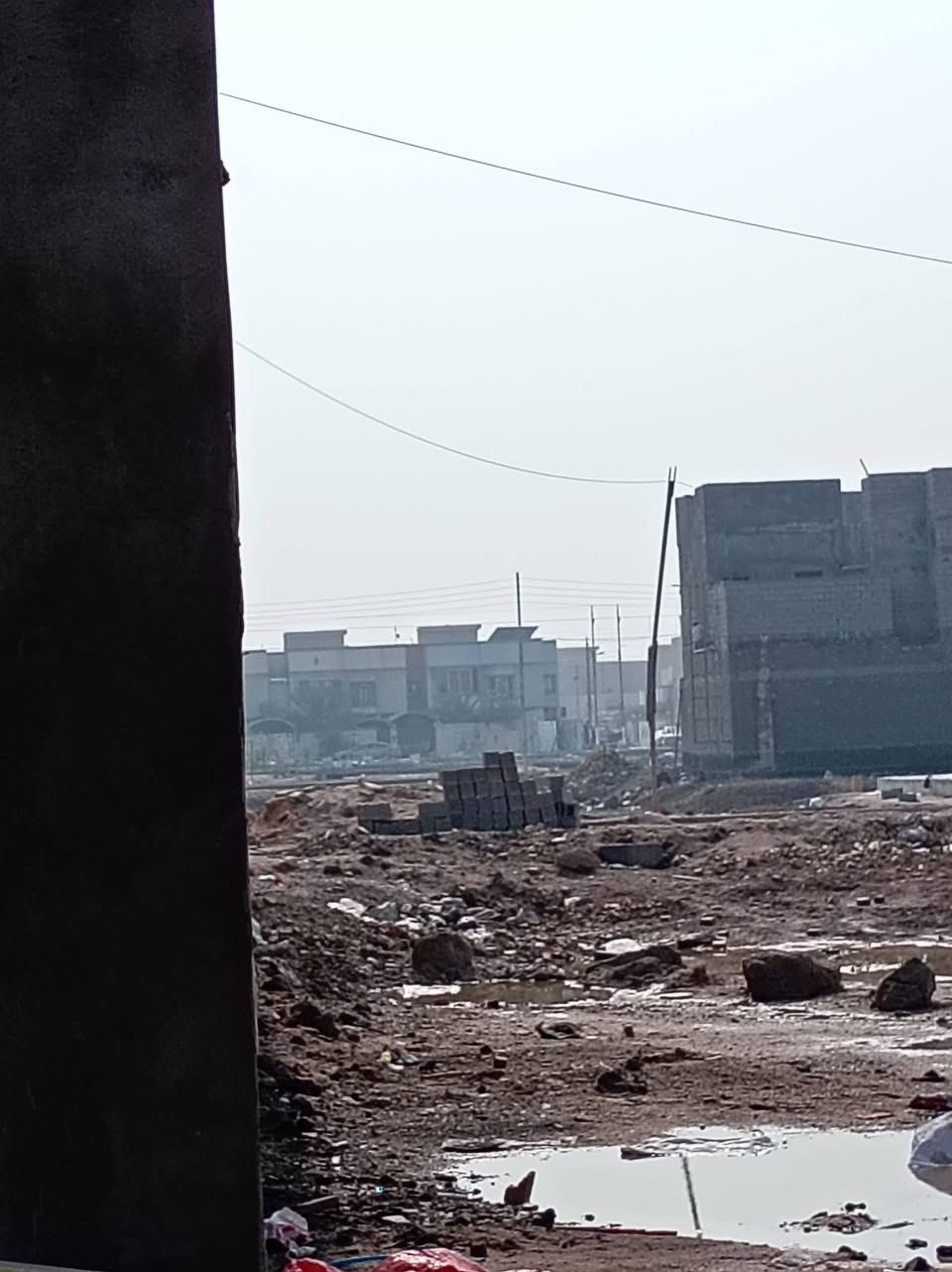 بيت للبيع او مراوس بقطعه أرض مساحتها ٢٥٠ متر في طلاع حمزه ٣٠٠٠ او ٤٠٠٠ شارع ١٠ او ١٥
مع فرق + تسديد إسكان باقي ١٧ مليون 
بيت للبيع طلاع الحمزه قرب اندلس رقم بيت ٣٩٠١ مساحه قطعه ٣١٢ مساحه بناء ٢٦٥ واجهيه ٢٤ ونص نزال ١٢ ونص بناء طابق ١ وغرفه بالسطح
بناء طابوق طيب عماره
شيش تسليح أوكراني
صبه نضافه ١٠ سنتم
سطح شتايكر 
ارضيه مرمر
⬅️ لاورثه ولامناصفه بالقطعه فقط قرض إسكان عقاري
تسديد باقي مبلغ للسكان وتحويل بيت مباشرا 
***********
