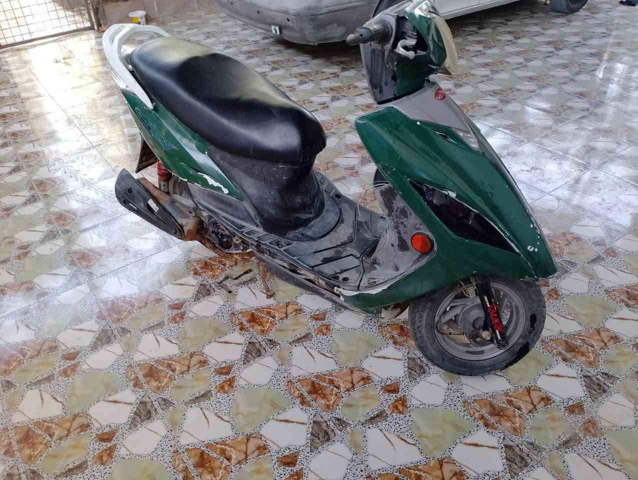 سلام عليكم دراجه كامكو نطفت وحدهه ابيع كومه حديد السعر ٢٥٠ وبيهه مجال الشراي ***********0 مكاني بصره كرمه  إذ علي اذ اكو مراوس اروس
