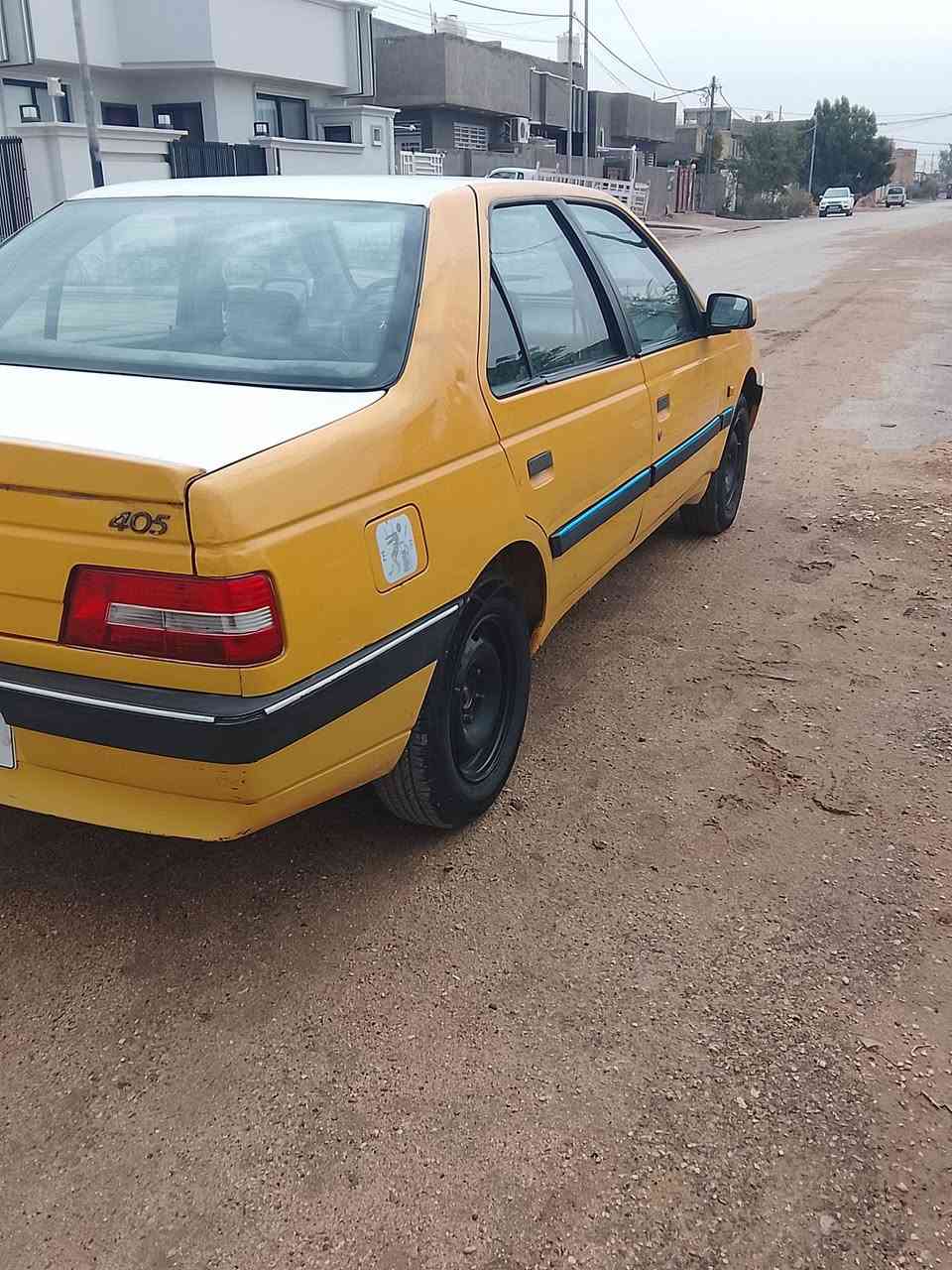 ياالله بيع مستعجل بيجوا  405موديل 2012للبيع مكينه وكير تخم تاير جديد السياره جاهزه وحلوه  رقم بغداد نكليزي غرامات صفر هزه جديده مكفولة كفاله عامه من الضربه وتبديل غرف جديده السعر 32وبيه مجال قليل مكان بابل محاويل رقم الهاتف ***********
