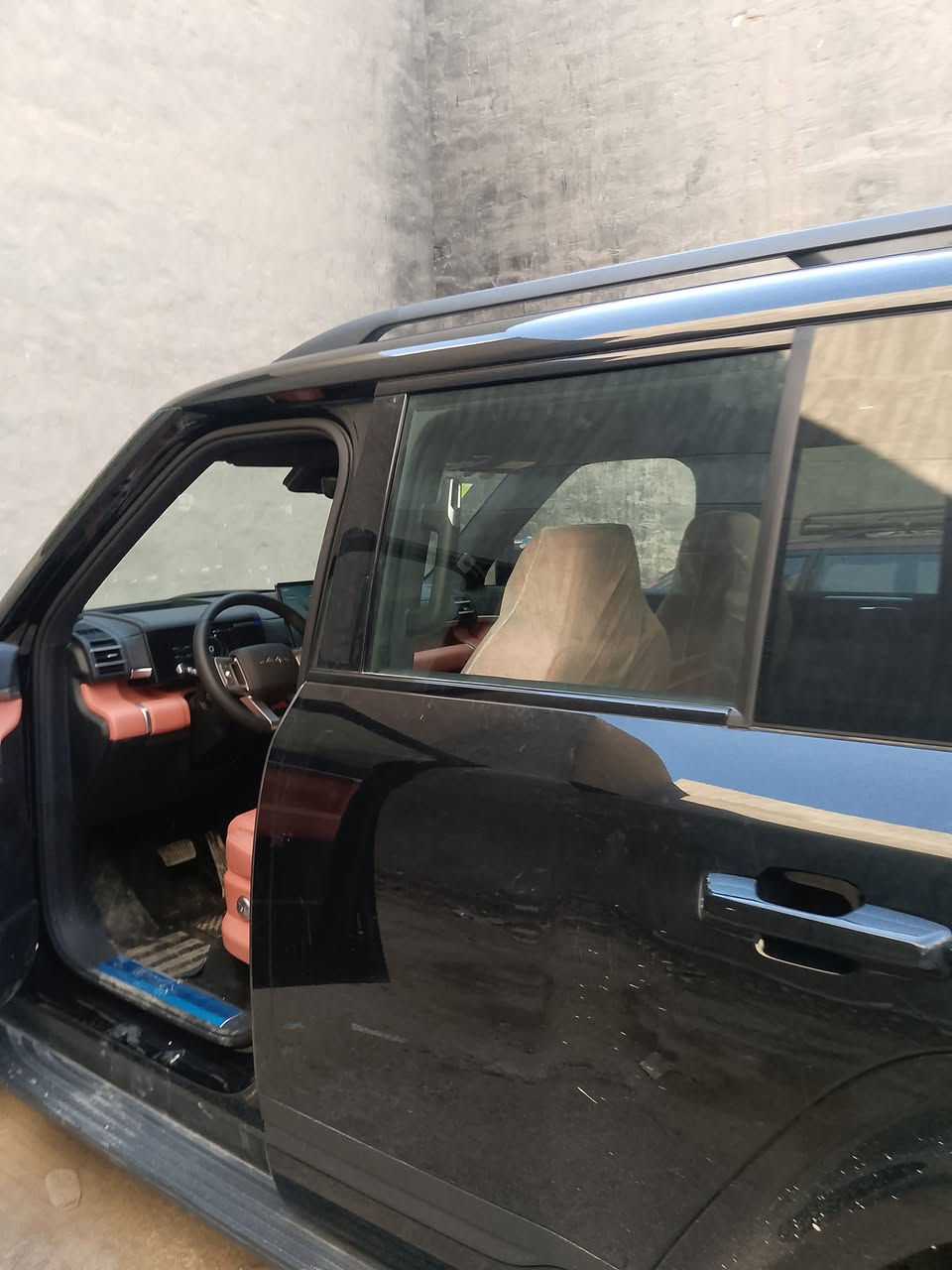جميع نواع زجاج اليسارات القديم ولحديث نقل وشدداخل بغداد مجانن
وبنسب السعار رقم الهاتف ***********

