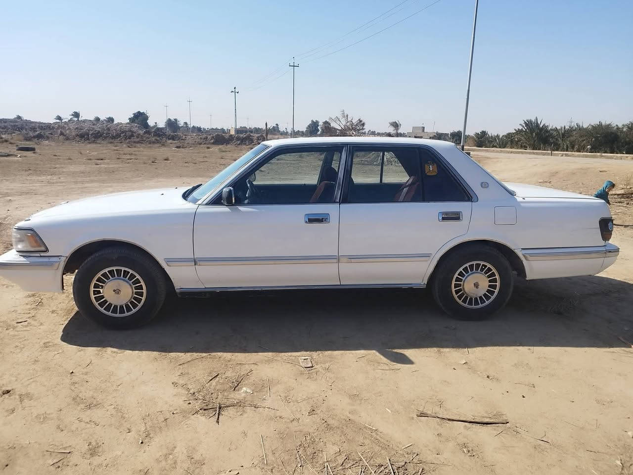 سلام عليكم سيدان ايسر بلاد رقم بغداد انكليزي  محرك البلاد  تماتيك مداور ثاني يوم 
تبريد كهربائيات كله شغال عنوان ناصريه

  السعر 67 وبيه مجال حك الجيه 
  
اتصال 
***********
